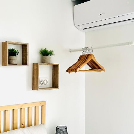 Les Palmiers - Appartement Avec Piscine Proche Plages - Wifi Et Clim Antibes Eksteriør billede
