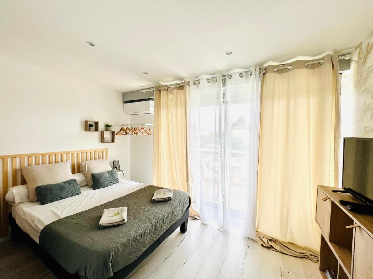 Les Palmiers - Appartement Avec Piscine Proche Plages - Wifi Et Clim Antibes Eksteriør billede