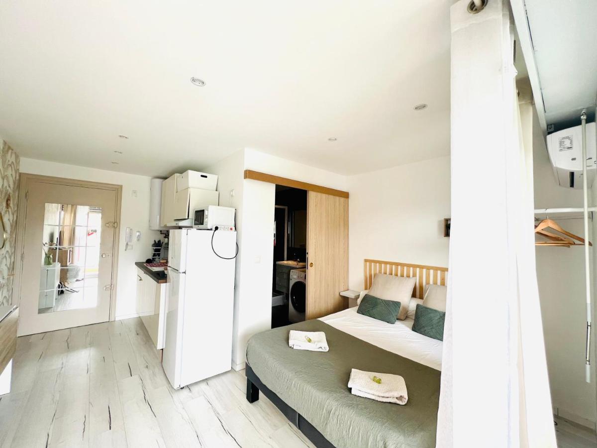 Les Palmiers - Appartement Avec Piscine Proche Plages - Wifi Et Clim Antibes Eksteriør billede